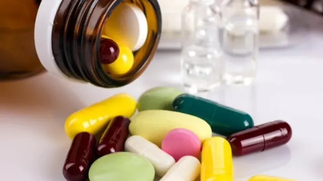 Врачи считают, что не хватает контроля рецептов для антибиотиков