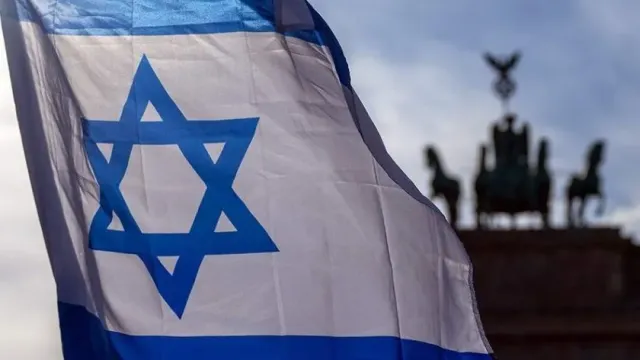 RBB: в Берлине множатся случаи нанесения 6-конечных звезд на дома евреев