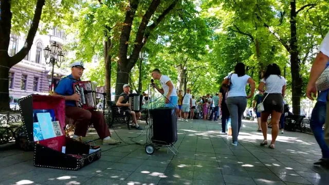 Артисты из Одессы отстояли свое право петь песни на русском языке