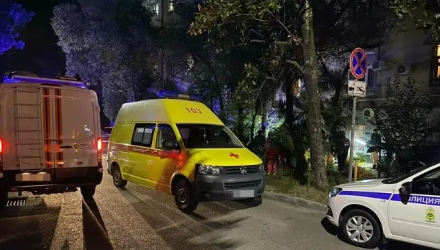 В Сочи обрушился балкон жилого дома, два человека погибли