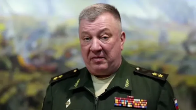 Депутат Гурулев призвал искать и жестче наказывать врагов внутри России