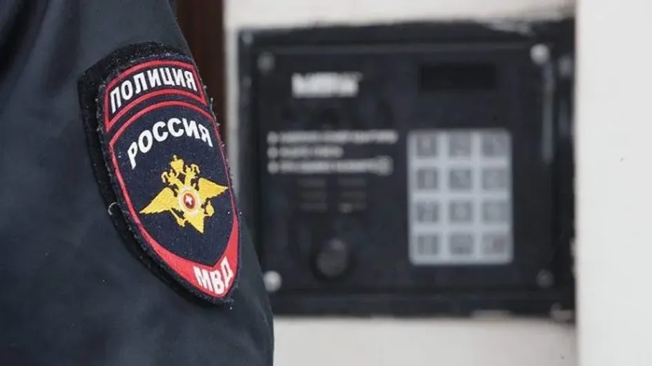 На покусавшего официантку Никиту Кологривого написали заявление в полицию