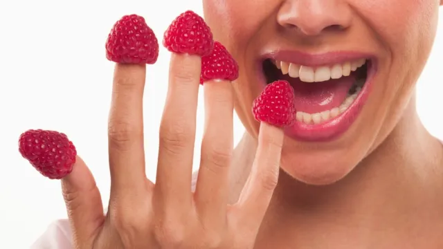 Названа ягода, которая защищает от воспалений