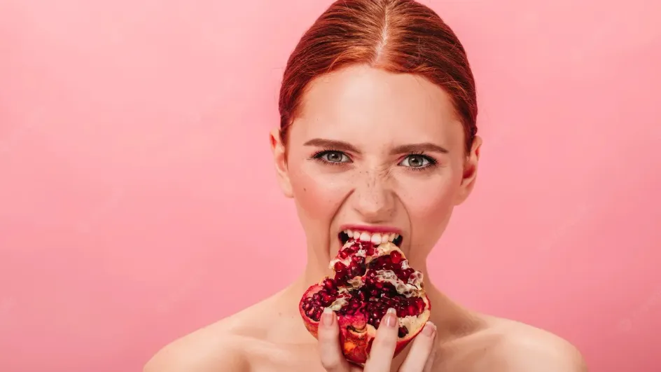 Стало известно, какая ягода эффективно снижает риск кариеса