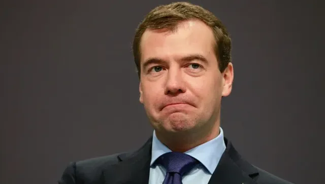 Медведев: "Россия пока не использовала весь свой арсенал возможных средств поражения"