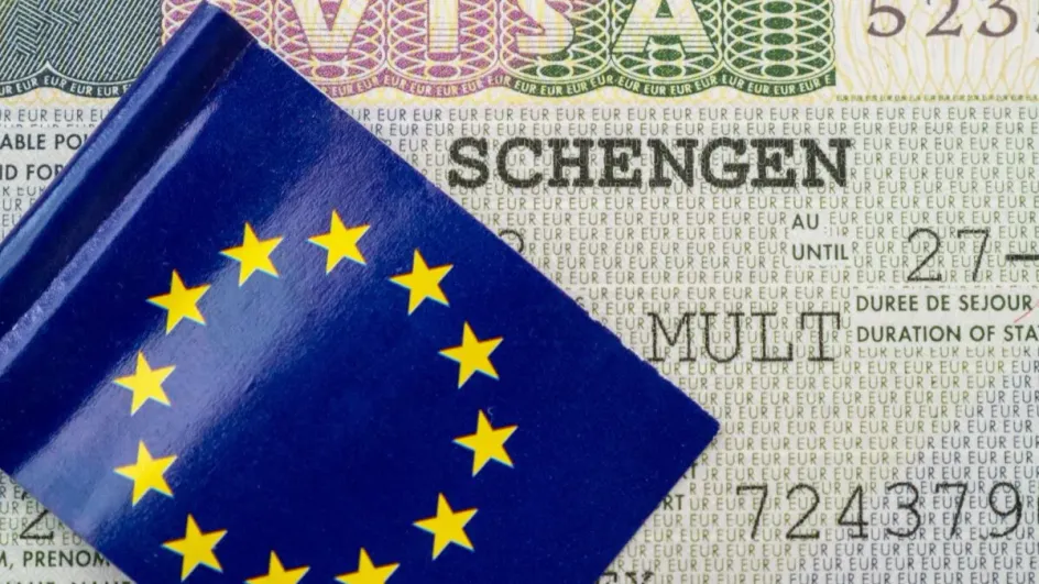 Доля отказов в шенгене россиянам выросла на 10%