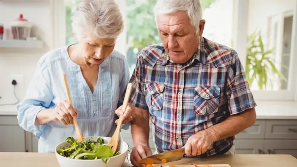 Назван правильный режим питания для замедления старения мозга