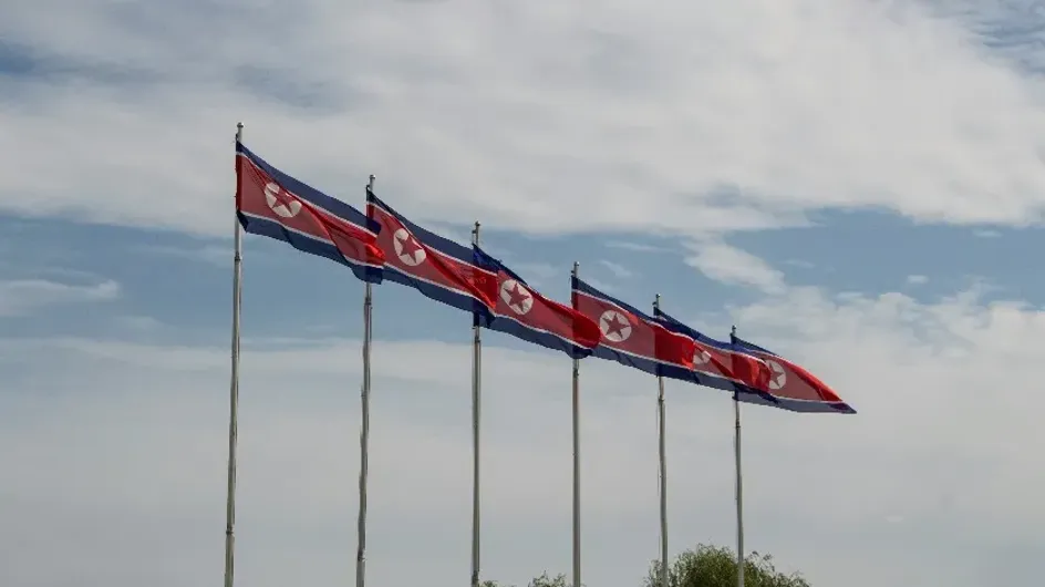 «Рёнхап»: Пхеньян заминировал дорогу в демилитаризованной зоне