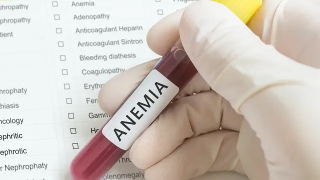 Россиянам назвали неочевидный фактор риска деменции после 60 лет