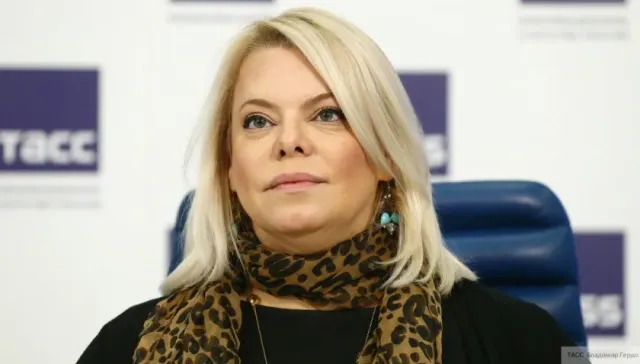 Яна Поплавская поддержала Невзорова*, получившего украинский паспорт