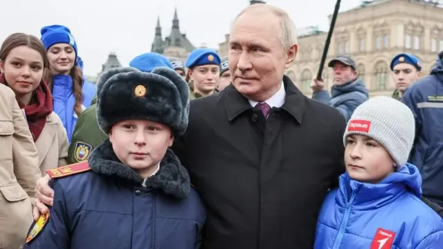 Сын погибшего Героя России рассказал о встрече с Путиным