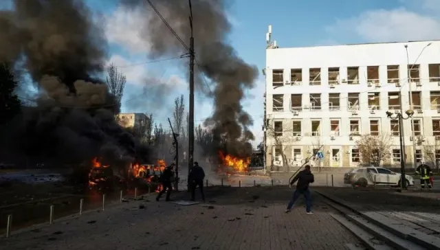 СМИ сообщили, что в Киеве и Харькове прогремело до десяти взрывов
