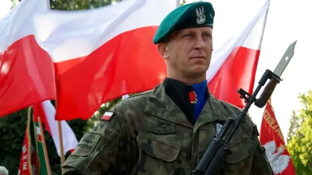 Шойгу считает, что Польша планирует оккупацию Западной Украины