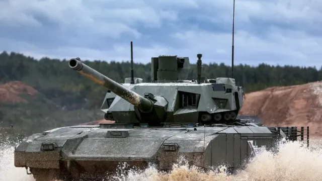 Появились кадры боевой подготовки новейших российских танков Т-14 "Армата" в зоне СВО