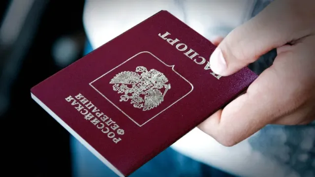 Прожившему 8 лет в ХМАО гражданину Украины грозит депортация из России
