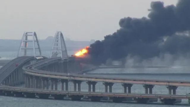 Mash: Атака на Крымский мост была совершена модернизированными надводными дронами ВСУ