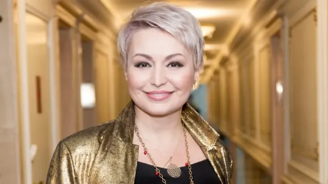 Покорившая западную публику певица Катя Лель заявила, что не покинет Россию
