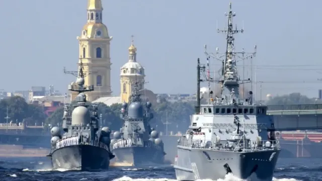 Командование ВМС Франции заявило, что российский флот истощается