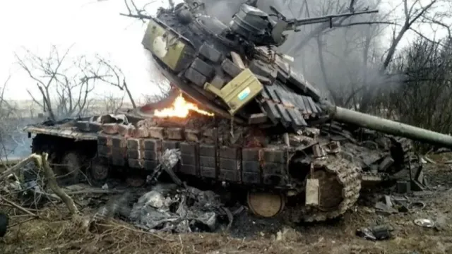 «РВ»: опубликованы видеокадры с большим количеством разбитых машин ВСУ у переправы Бахмута