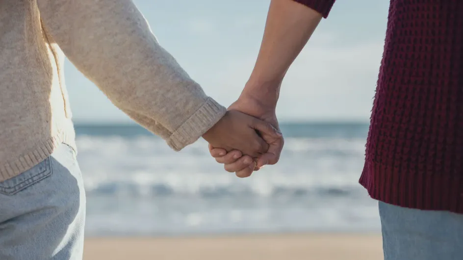 Психолог рассказала, как перестать завидовать влюбленным