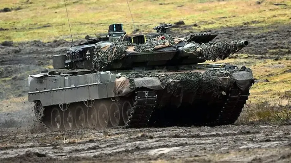 «РГ»: 2 танка Leopard столкнулись под Работино и оба сгорели