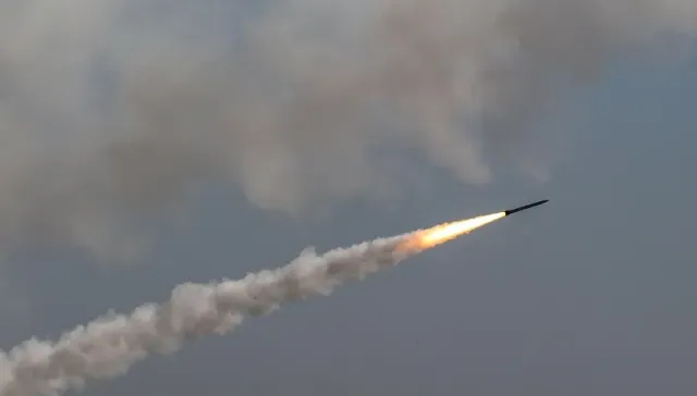 Момент удара крылатой ракетой по центру Киева(ВИДЕО)