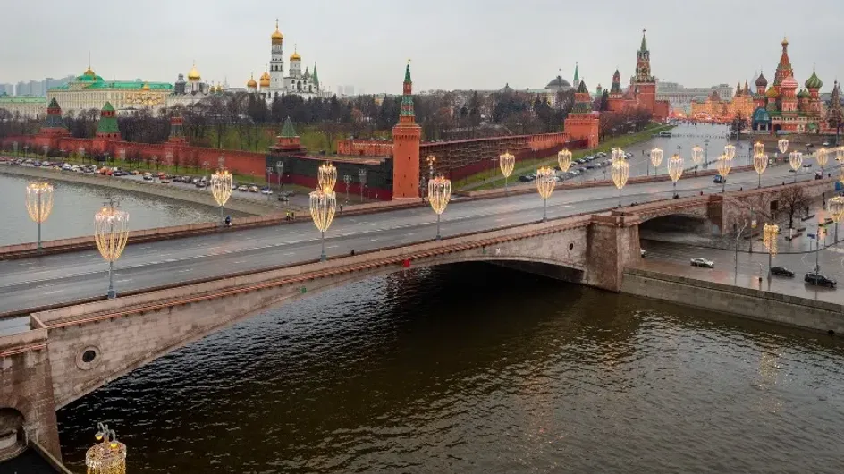 В центре Москвы из реки достали покрытый илом труп мужчины