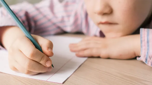 Ученые объяснили, почему почти все люди правши