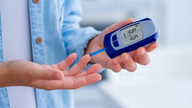 Россиянам назвали ленивый способ улучшить контроль сахара в крови