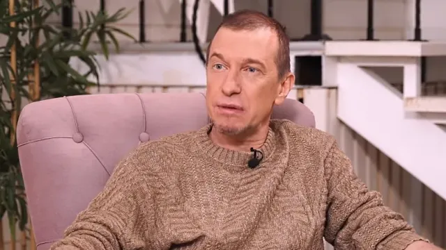 Уволенный с НТВ Соседов нашел четкий ответ на замечания Гузеевой в "Суперстар!"