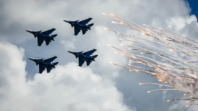 "РВ": Авиация России уничтожают бомбовыми ударами укрепрайоны ВС Украины в районе Угледара