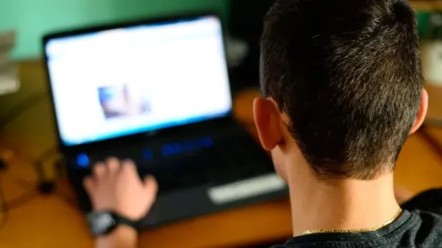 В Якутии 12-летний мальчик покончил с собой из-за отказа родителей купить новый компьютер