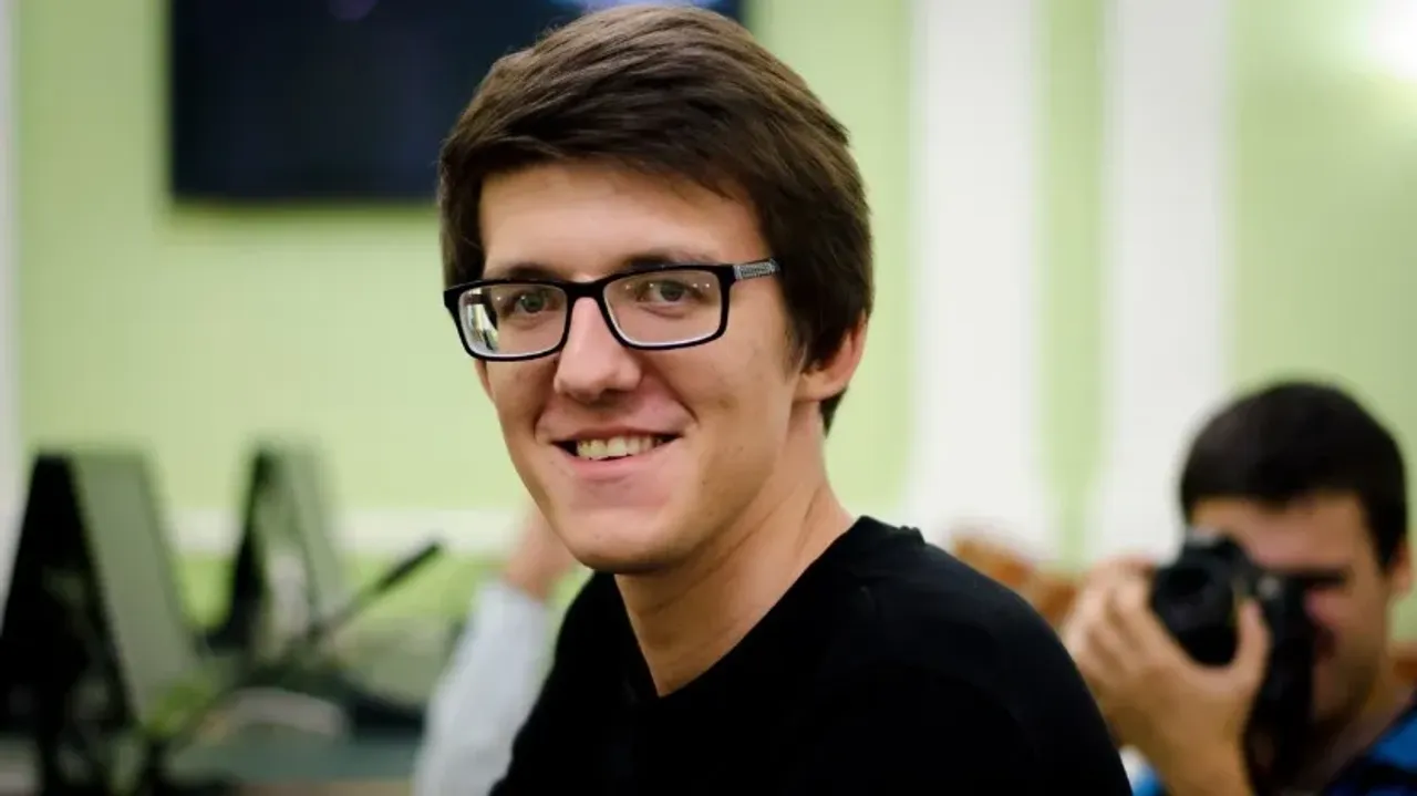 Леша шамутило стендап. Гвоздев стендап. Квашонкин стендап. Гвоздев стендап. Гвоздев стендап.