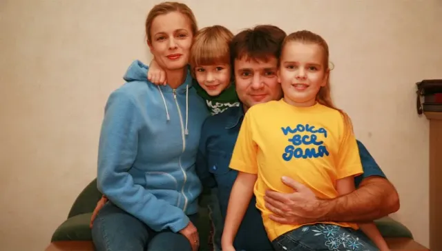 Ведущий "Пока все дома" Тимур Кизяков увел свою будущую жену из семьи
