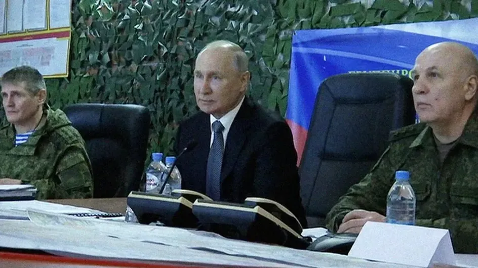 Эксперты прокомментировали встречу Путина с военными ВС РФ в Херсонской области и ЛНР