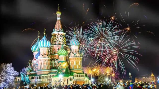 Опрос показал, что хотят успеть жители Москвы до Нового года
