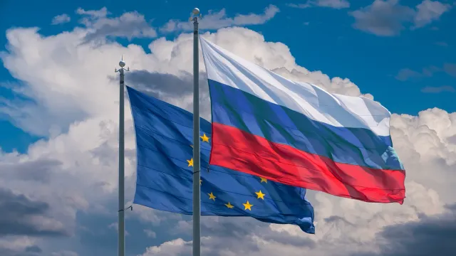 ЦБ: доля рубля в расчетах РФ с ЕС достигла рекордных 58,5%