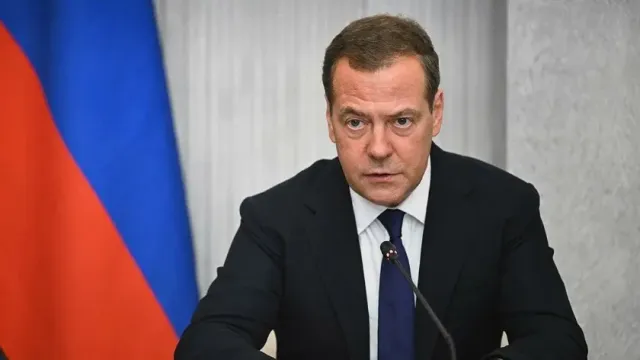Медведев заявил, что уехавшие из РФ артисты вернутся из-за отсутствия аудитории