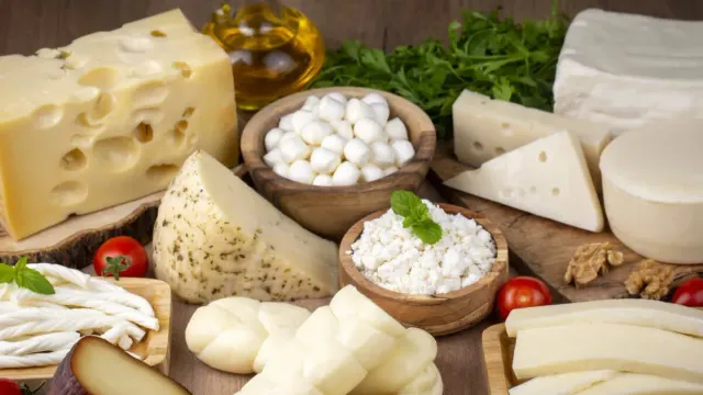 Россиянам рассказали, какие 2 типа продуктов усиливают мигрень