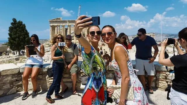 Туристам запретили фотографировать жителей Турции