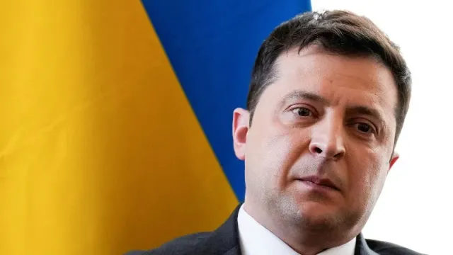 Зеленский заявил, что Украина не уступит Донбасс и Крым России из-за европейского выбора