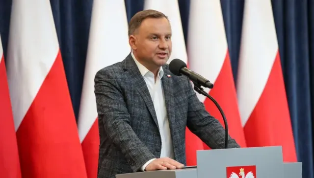 Президент Польши склоняется к вероятности того, что ракета принадлежала Украине
