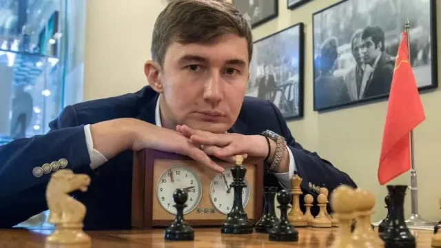 Российский гроссмейстер отказался выступать на Кубке мира без флага и гимна
