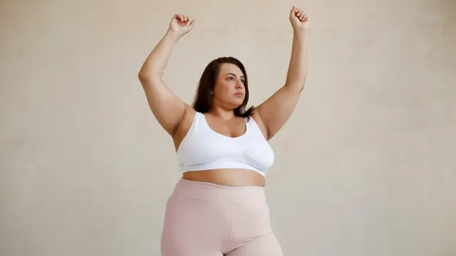 Горячая новость | Назван возраст, в котором проблема лишнего веса становится наиболее острой