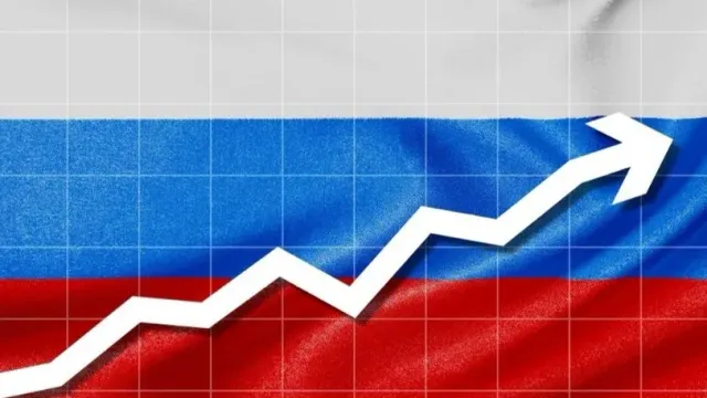 Экономика России продолжает оправляться от санкций, несмотря на новые риски