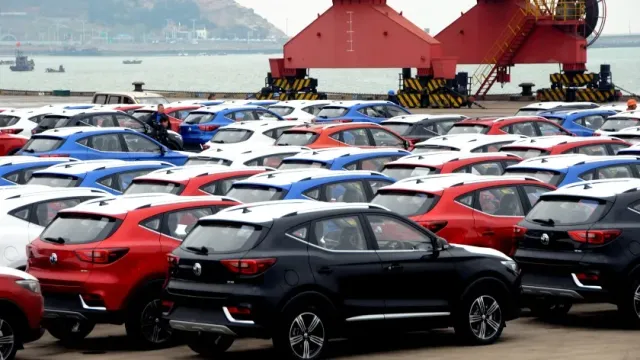 Цены на авто в РФ могут взлететь из-за дефицита контейнеров у поставщиков из КНР