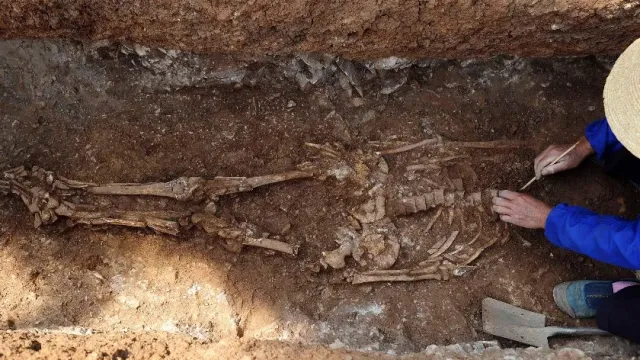 Nauka w Polsce: В Румынии в городке Кейя вскрыли древнюю «мистическую» гробницу