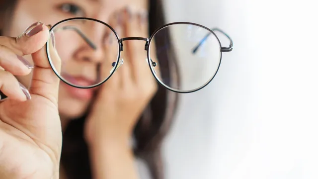 Россиянам назвали продукты, снижающие риск возрастной потери зрения