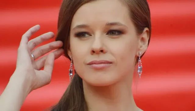 Актриса Екатерина Шпица рассказала, что муж Руслан Панов пристрастил ее к рэпу