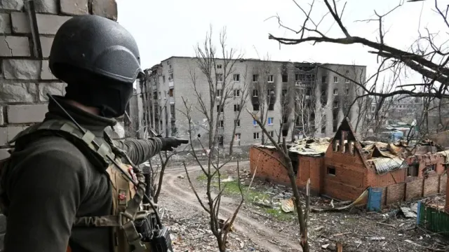 Нейросеть создала фото бойцов ЧВК "Вагнер" на основе заголовков западных СМИ